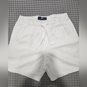 Hollister White Textured Shorts Men’s Medium – Casual Summer
